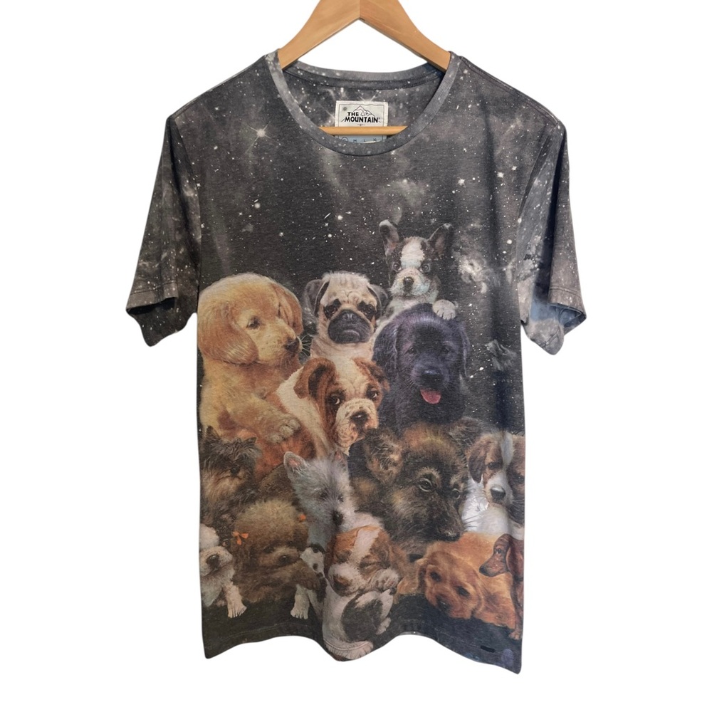 On the Byas x The Mountain Puppies Galaxy T-Shirt Rare Size Small